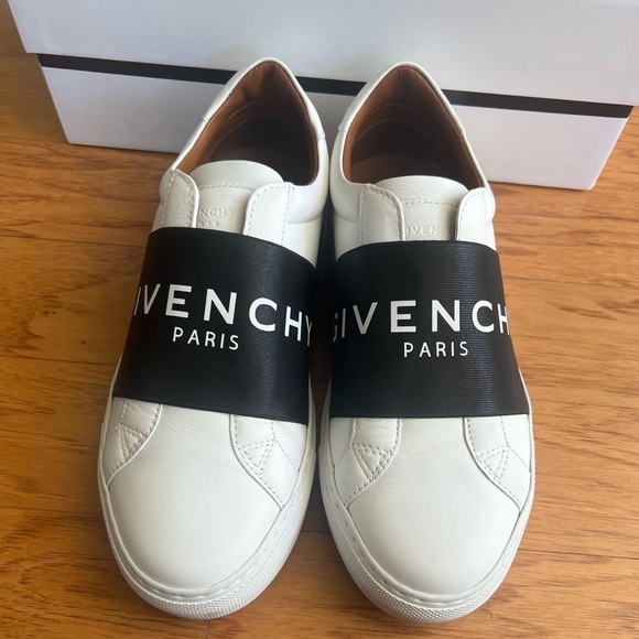 Givenchy sneakers - Picture 3 of 11
